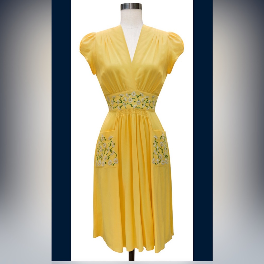 Trashy Diva Daisy Mae Size 8 EUC